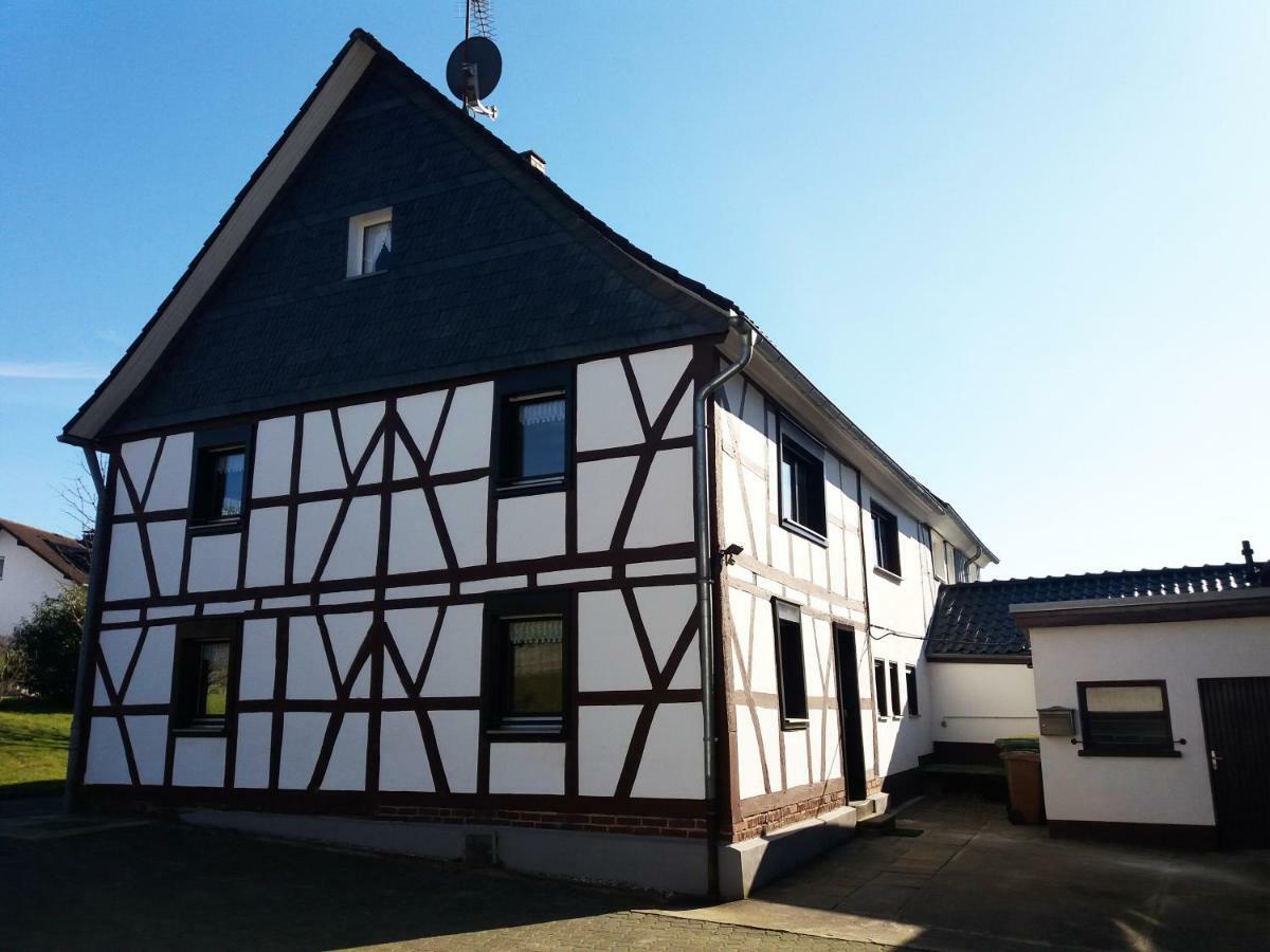 Graefrath Gaestehaus Neunkirchen-Seelscheid Neunkirchen  Esterno foto